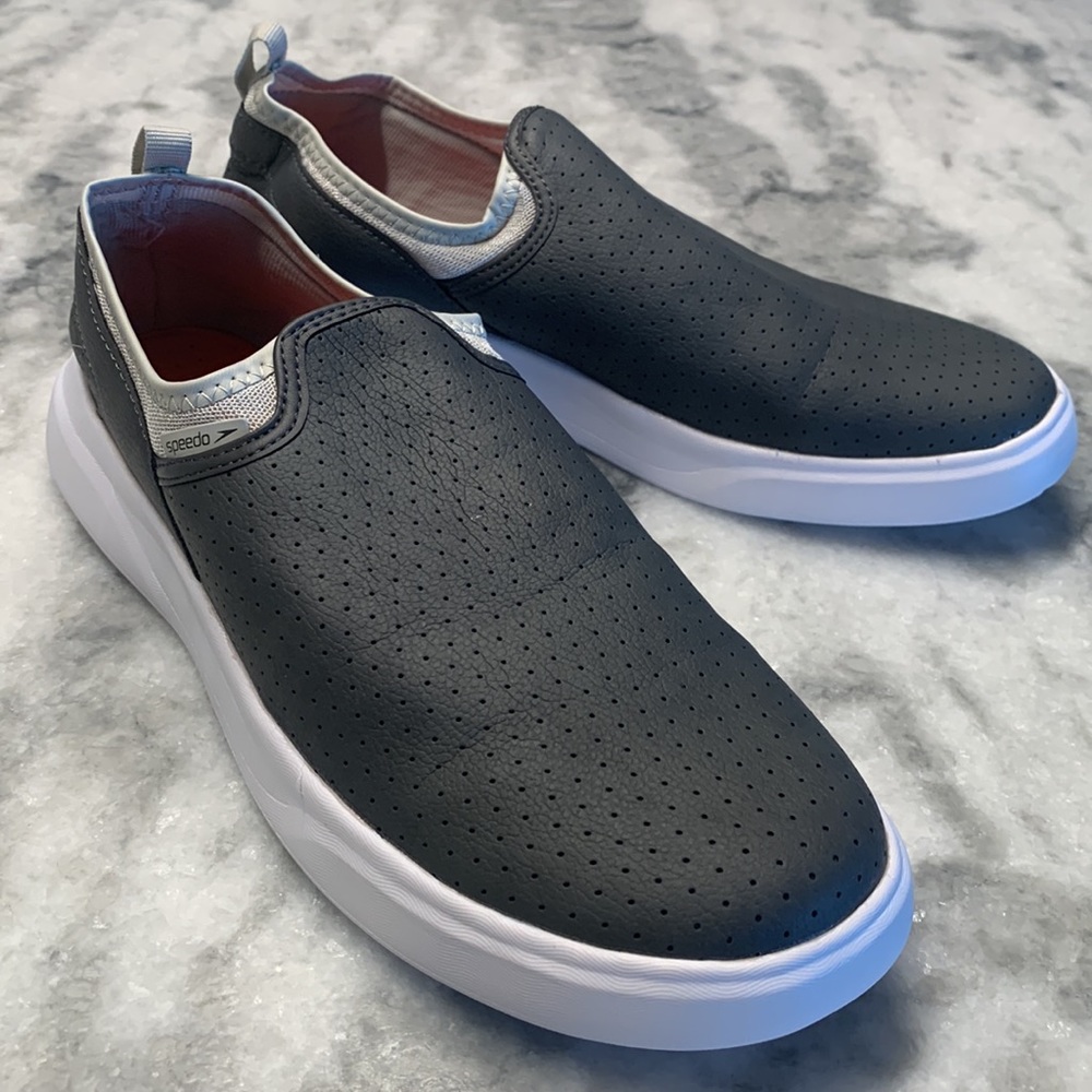NEW Speedo waterproof loafers water shoes size M (9-10) open box never worn